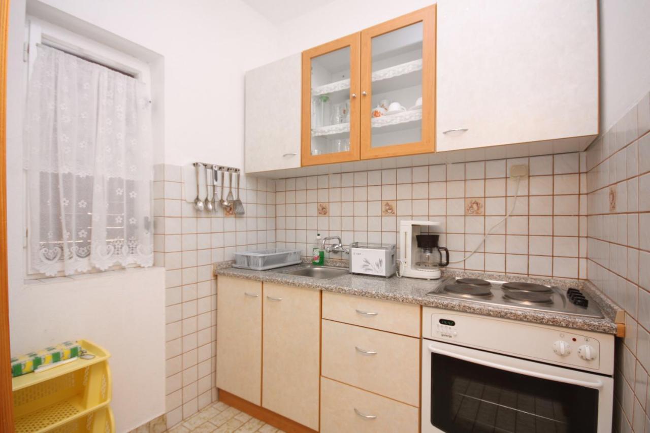 Apartments With A Parking Space Kampor, Rab - 4984 エクステリア 写真