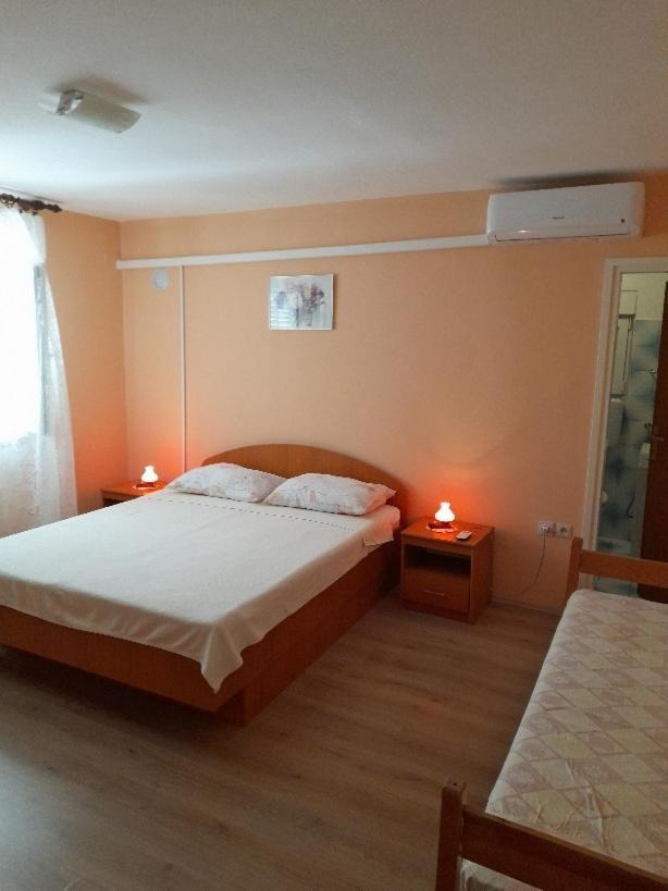 Apartments With A Parking Space Kampor, Rab - 4984 エクステリア 写真